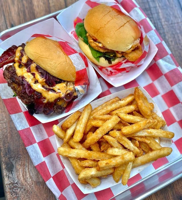 Burgermania Times Square photo 3